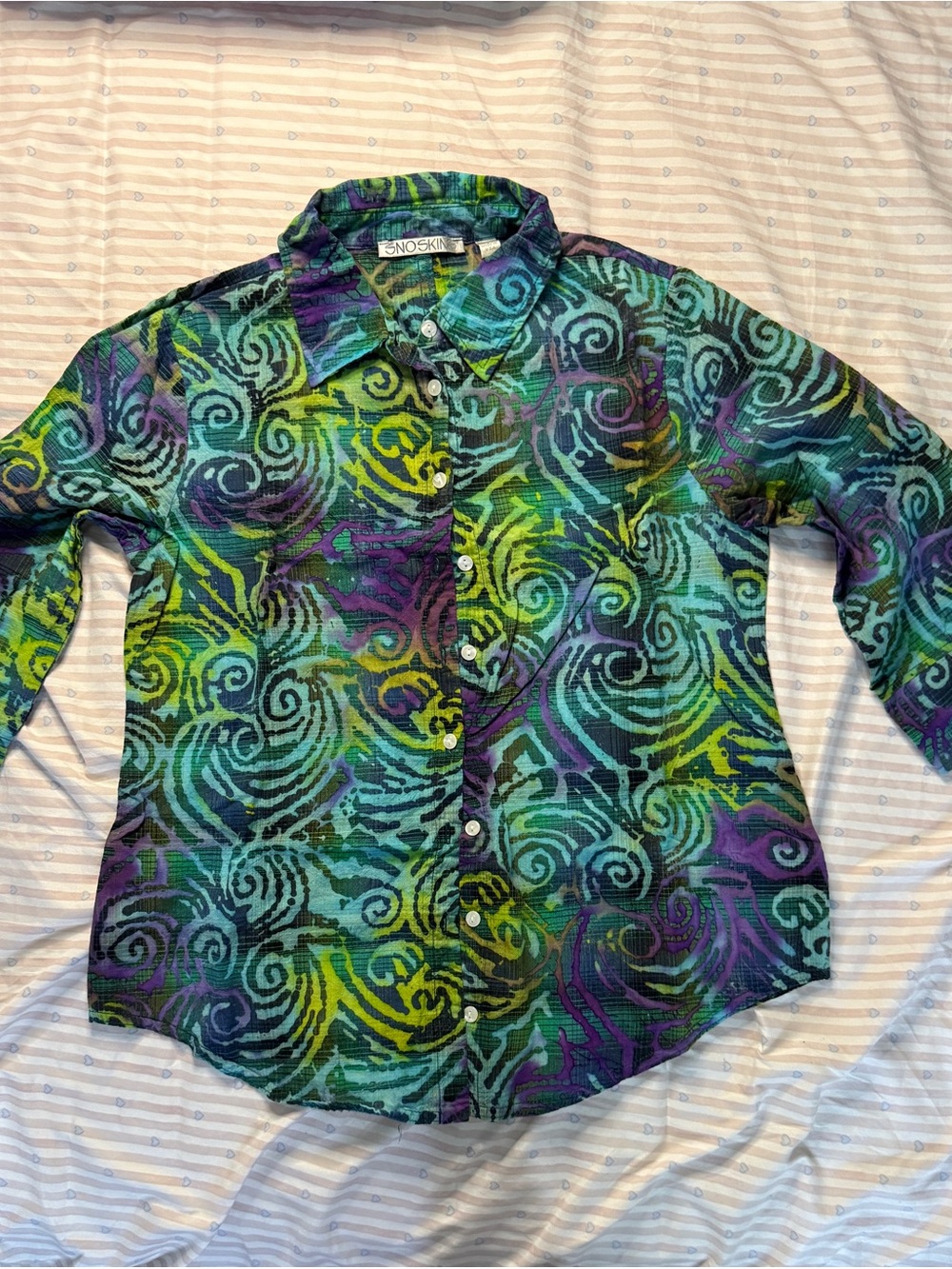 Vintage Sno Skins Abstract Printed Button-Up Shirt